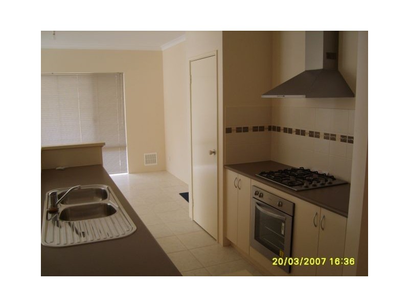 12 Sorrento Turn, Secret Harbour WA 6173