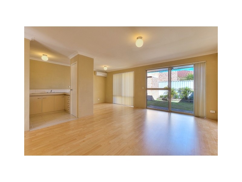 28/96 Simpson Avenue, Rockingham WA 6168