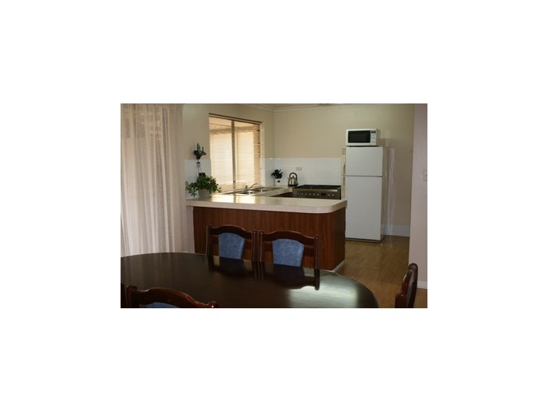 14 Jindarra Close, Cooloongup WA 6168