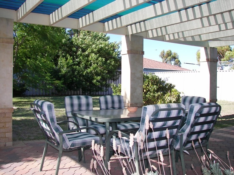 40 Grand Ocean Boulevard, Port Kennedy WA 6172