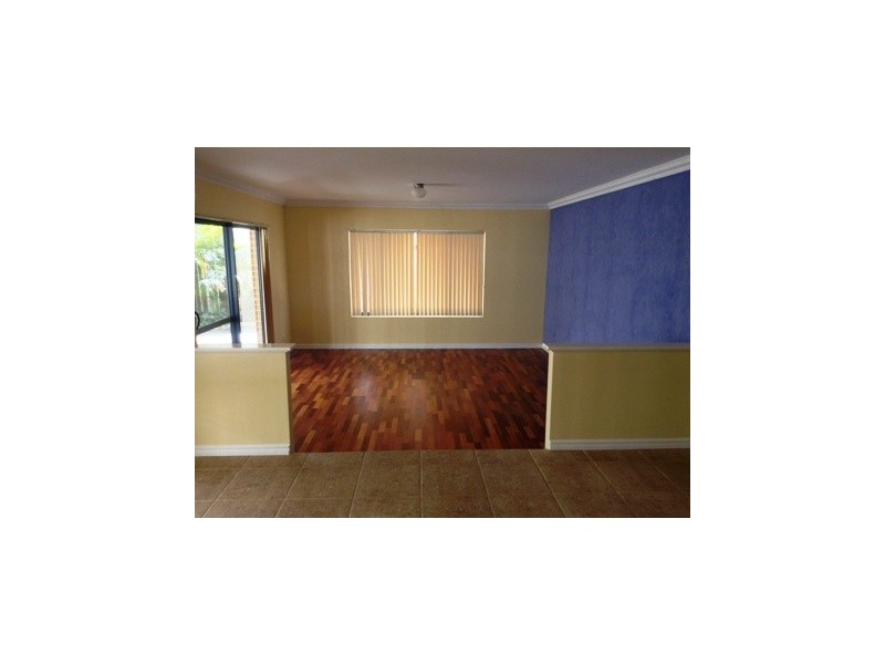 12 Brazier Way, Lakelands WA 6180