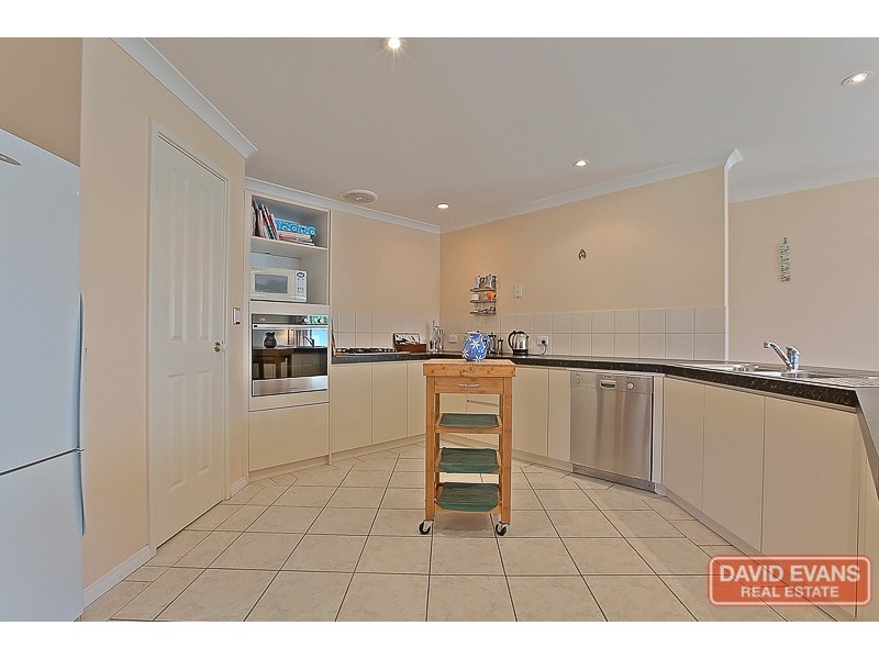 52 Janet Road, Safety Bay WA 6169