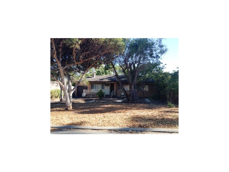 9 Richard Place, Orelia WA 6167