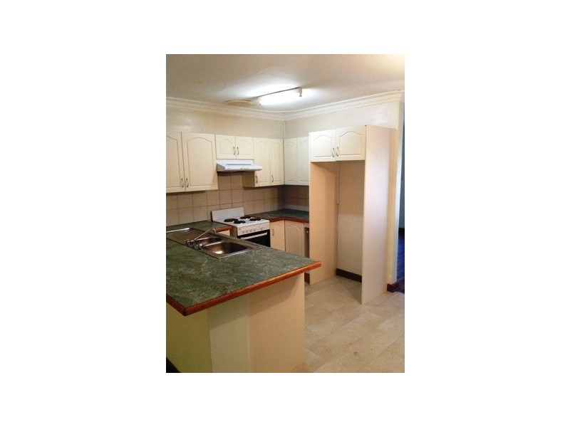 9 Richard Place, Orelia WA 6167