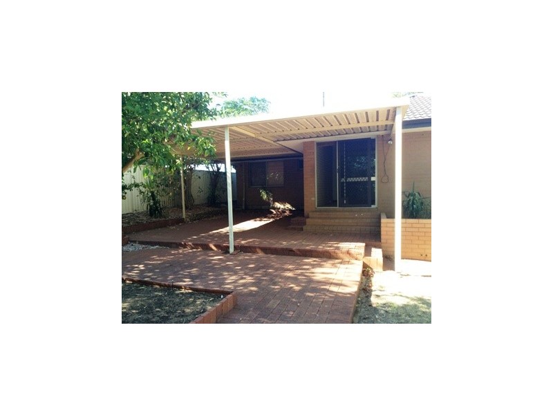 9 Richard Place, Orelia WA 6167