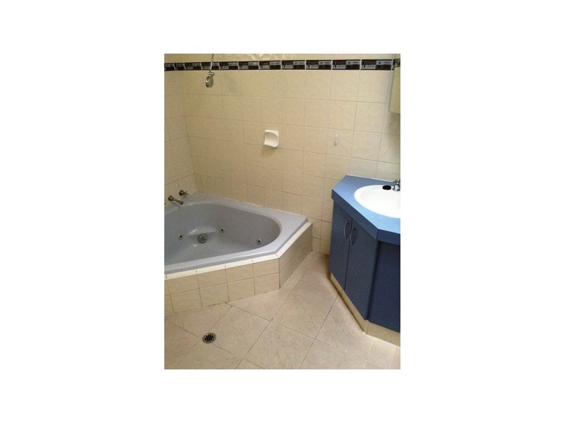 25 Bampton Way, Warnbro WA 6169