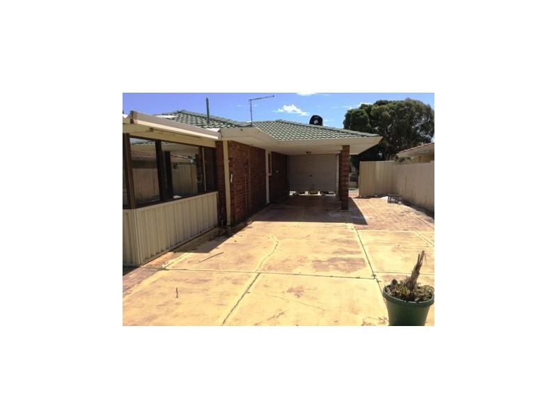 25 Bampton Way, Warnbro WA 6169