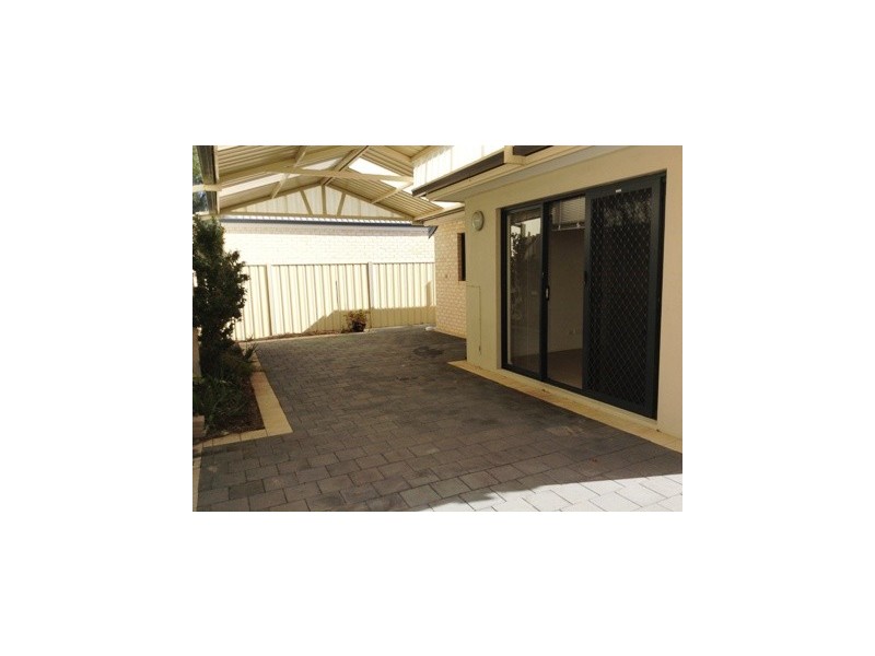 4/13 George Street, Rockingham WA 6168