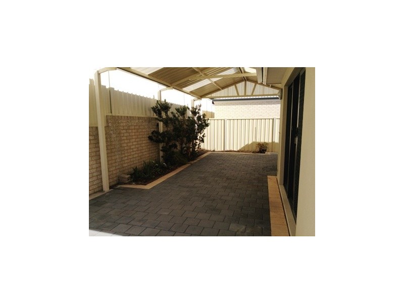 4/13 George Street, Rockingham WA 6168