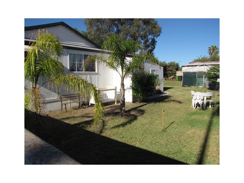 8 Safety Bay Road, Rockingham WA 6168