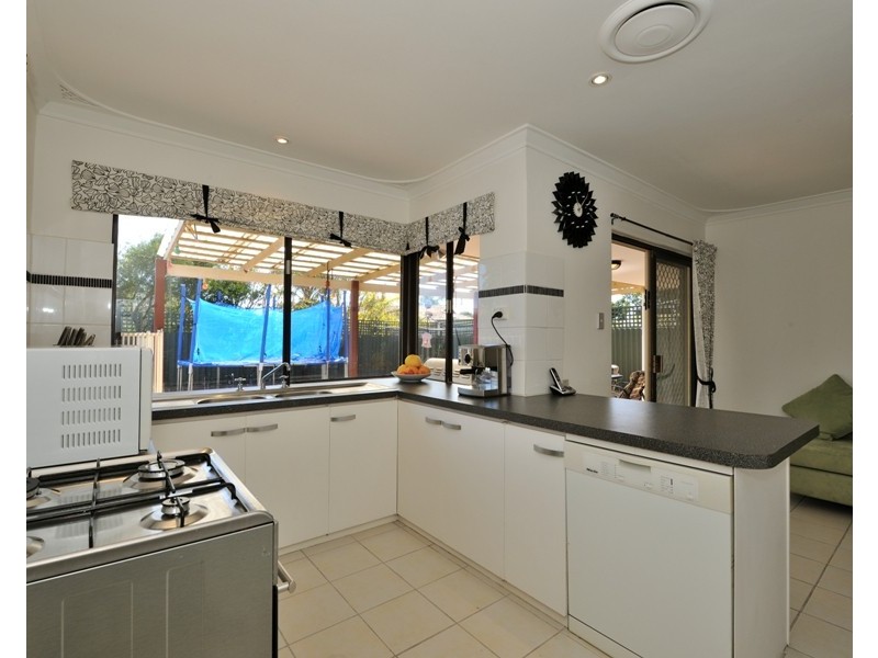 20 Quamby Place, Rockingham WA 6168