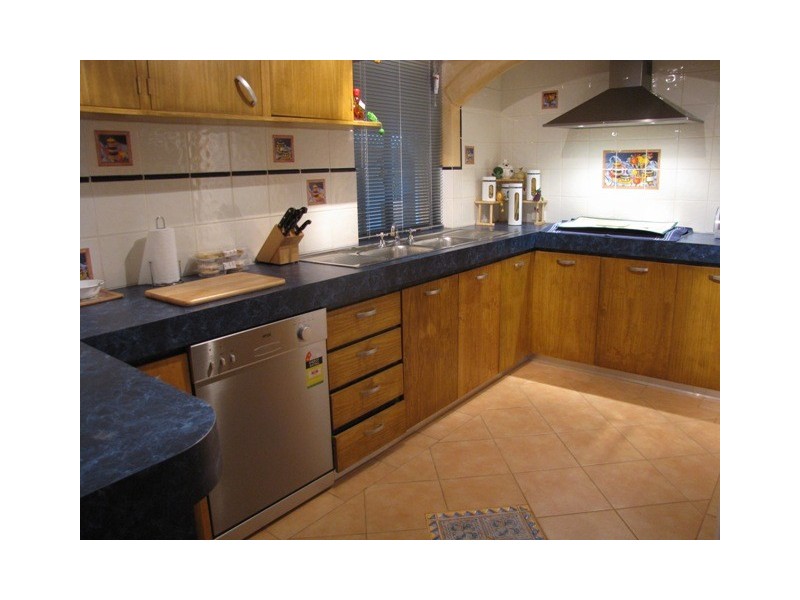 30 Haselmere Circus, Rockingham WA 6168