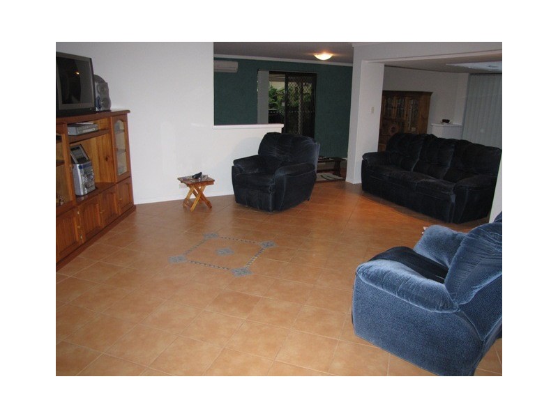 30 Haselmere Circus, Rockingham WA 6168