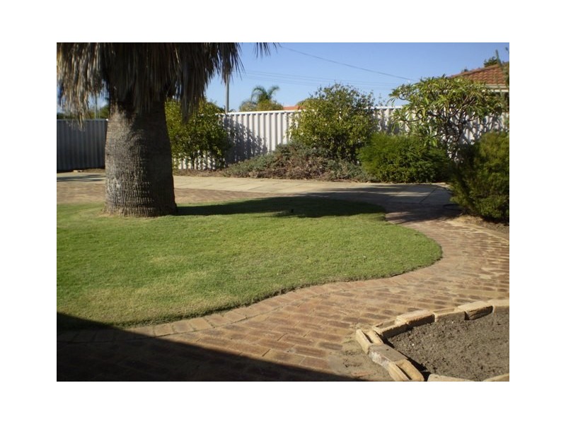 14 Wooramel Way, Cooloongup WA 6168