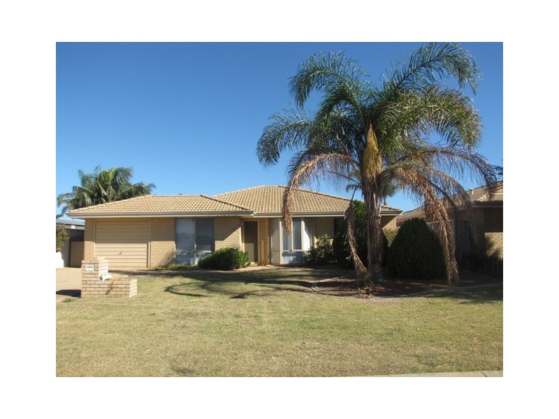 21 Nabberu Loop, Cooloongup WA 6168