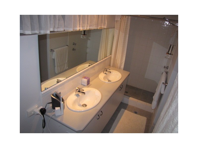 172 Penguin Road, Safety Bay WA 6169