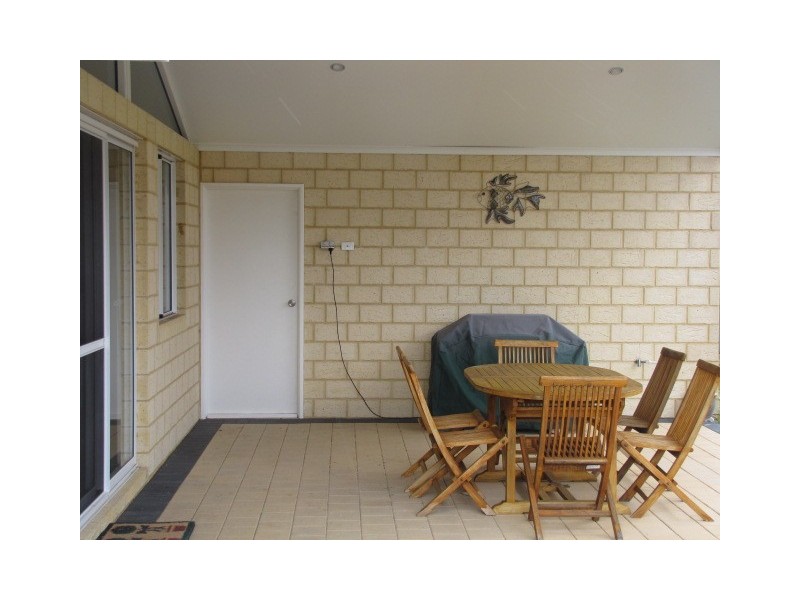 6 Seattle Lane, Port Kennedy WA 6172