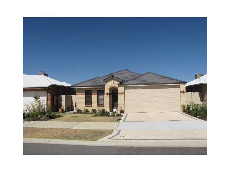 7 Swanbourne Ave, Secret Harbour WA 6173