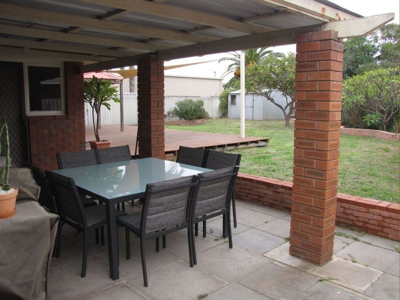6 Heron place, Rockingham WA 6168