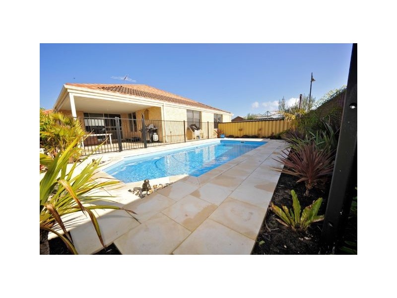 11 Valheru Avenue, Rockingham WA 6168