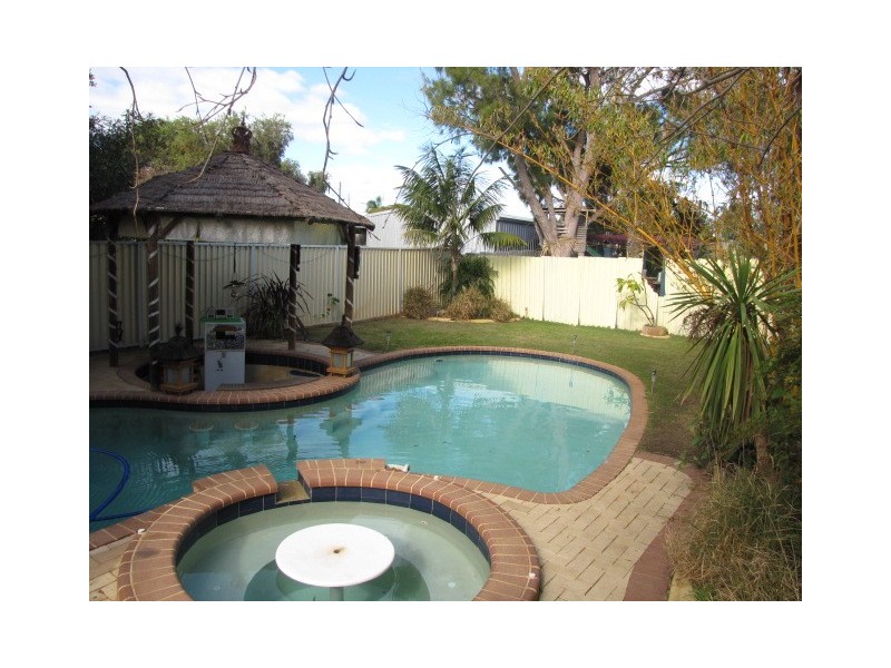 127 Fendam Street, Warnbro WA 6169