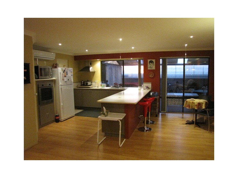 17 Kerkeri Heights, Lakelands WA 6180