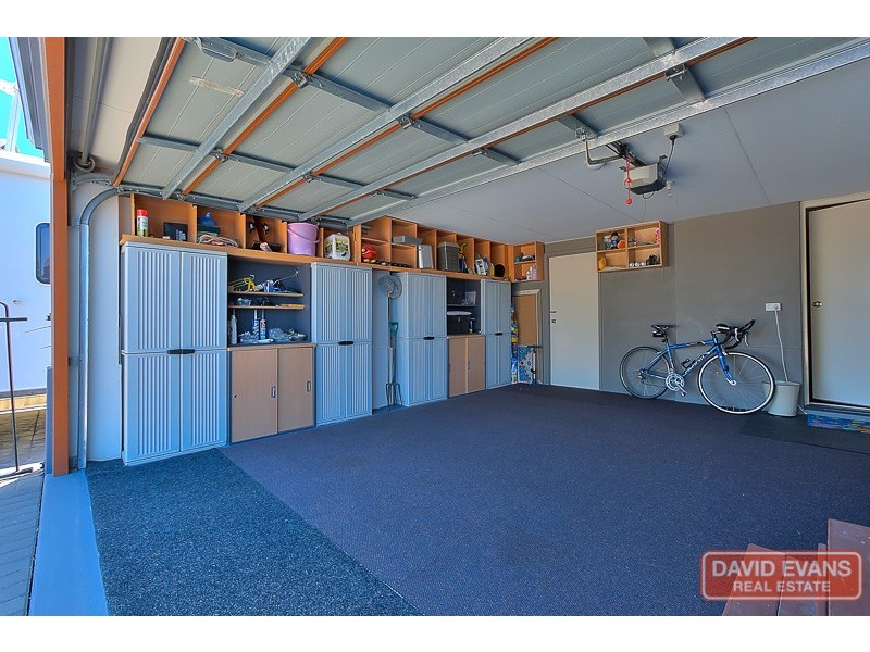 17 Kerkeri Heights, Lakelands WA 6180