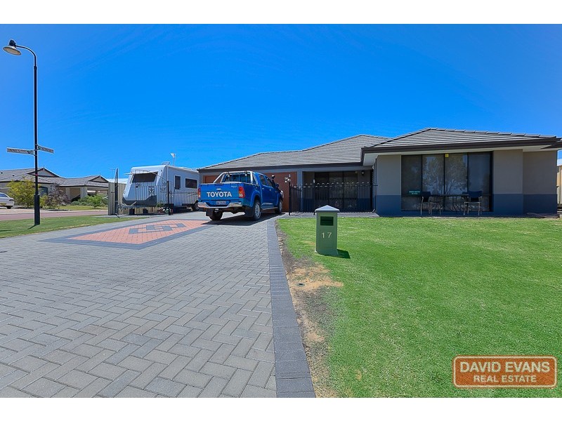 17 Kerkeri Heights, Lakelands WA 6180