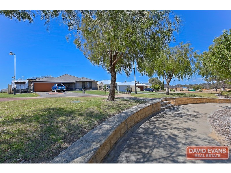 17 Kerkeri Heights, Lakelands WA 6180