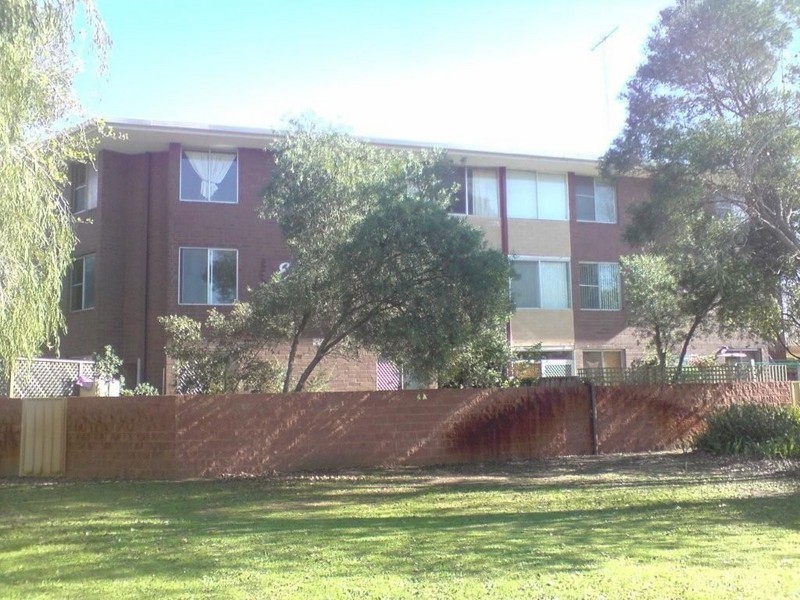 E4 47-49 Herdsman Parade, Wembley WA 6014