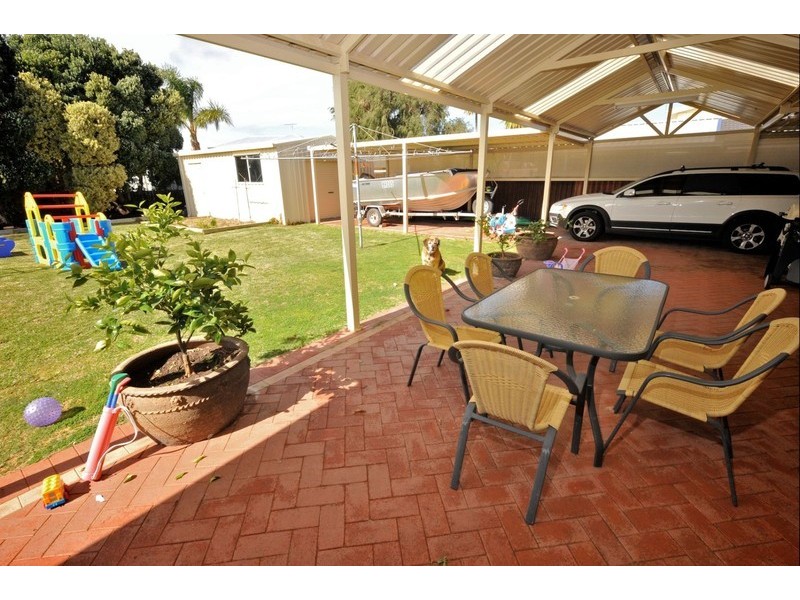 169 Fendam Street, Warnbro WA 6169