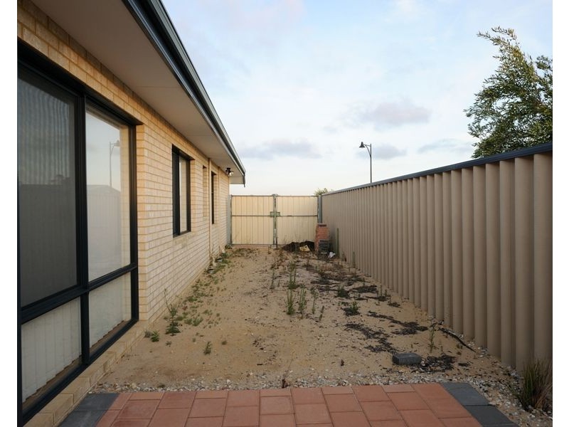 42 Merrimac Loop, Rockingham WA 6168