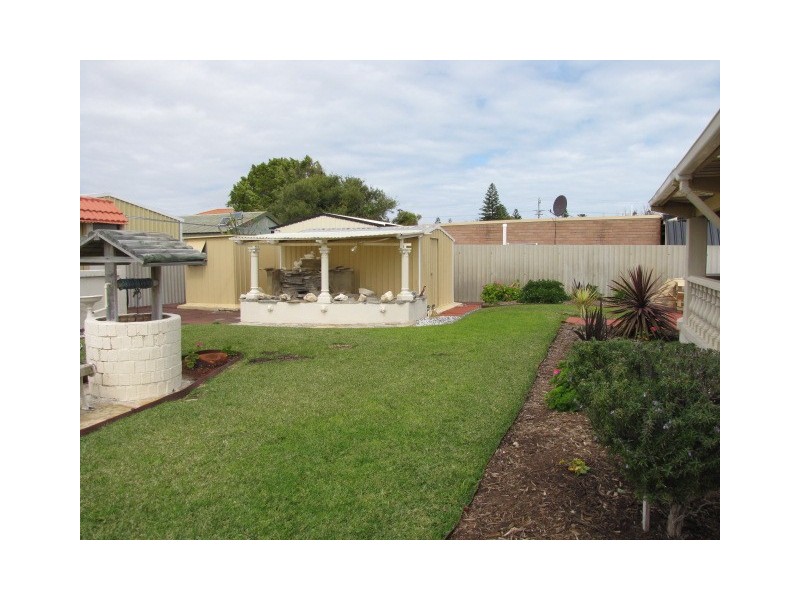 13 Saunders Street, Safety Bay WA 6169