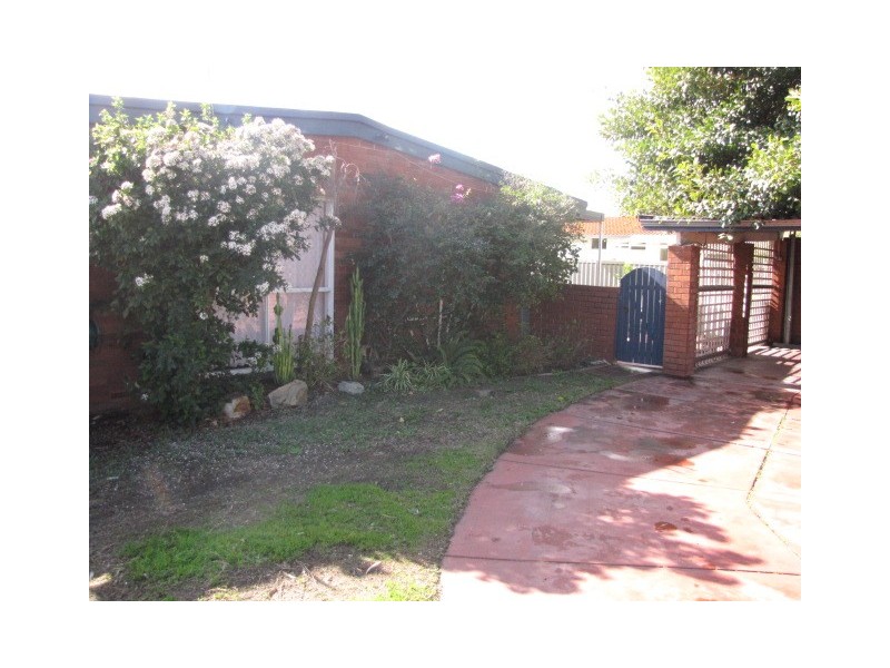 4 Cygnus Street, Rockingham WA 6168