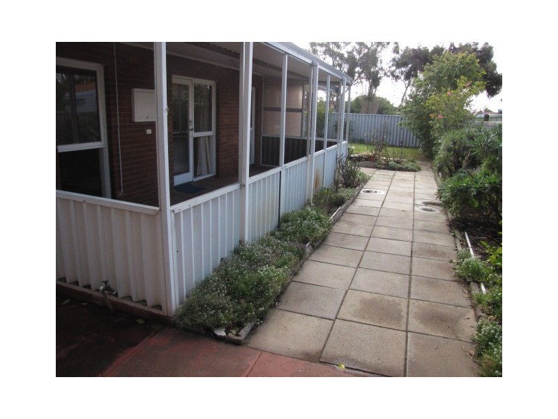 4 Cygnus Street, Rockingham WA 6168