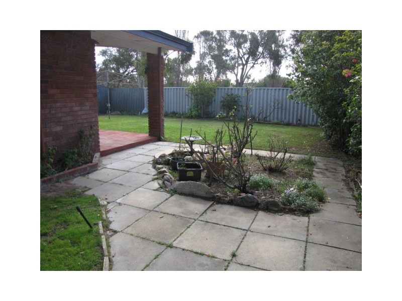 4 Cygnus Street, Rockingham WA 6168