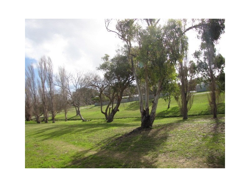 4 Cygnus Street, Rockingham WA 6168