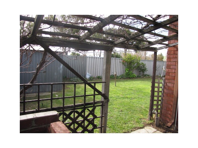 4 Cygnus Street, Rockingham WA 6168