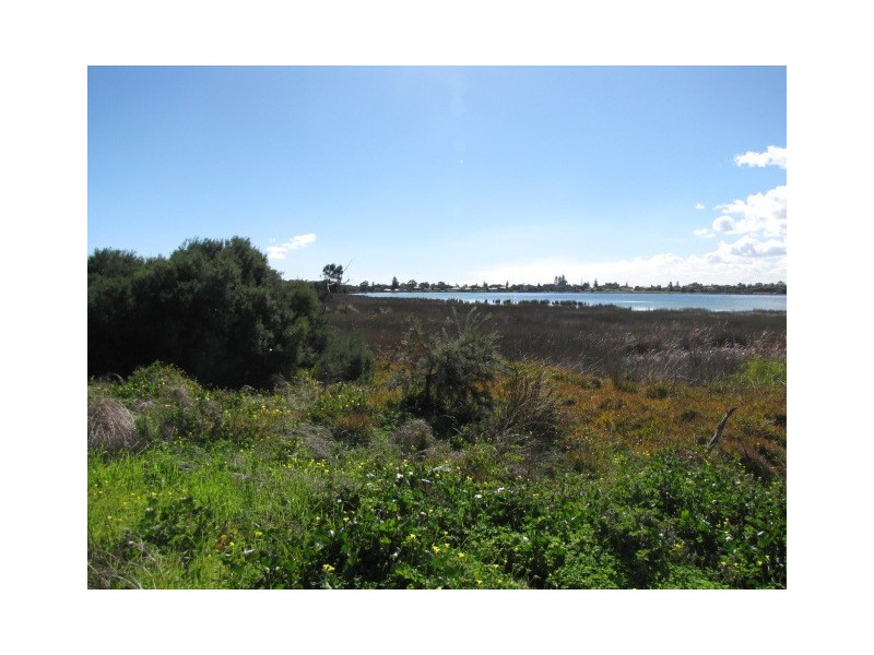 5/12 Recreation Drive, Shoalwater WA 6169