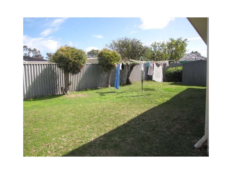 3 Crater Place, Rockingham WA 6168