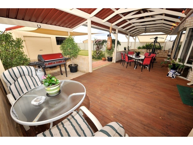 1 Surf Drive, Secret Harbour WA 6173