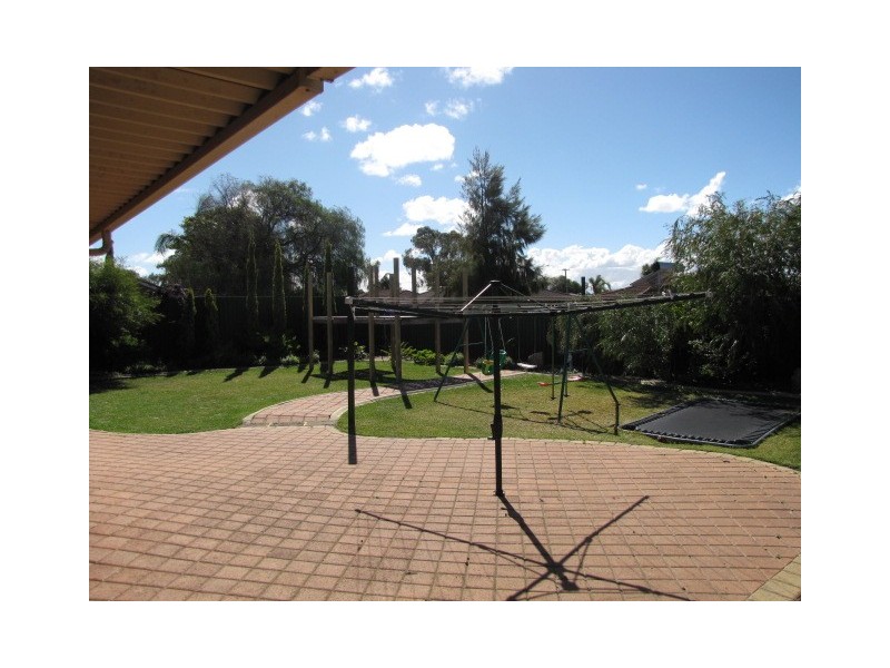 23 Erindoon Way, Waikiki WA 6169