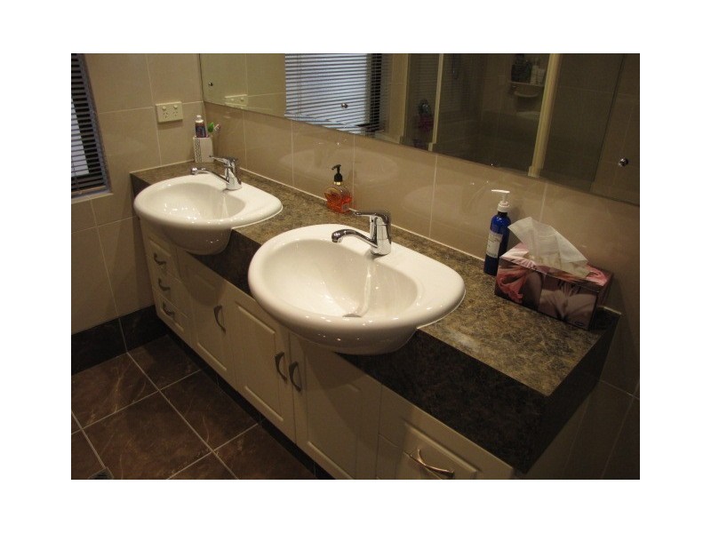 1/21 Pebble Beach Boulevard, Meadow Springs WA 6210