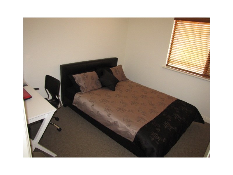 1/21 Pebble Beach Boulevard, Meadow Springs WA 6210