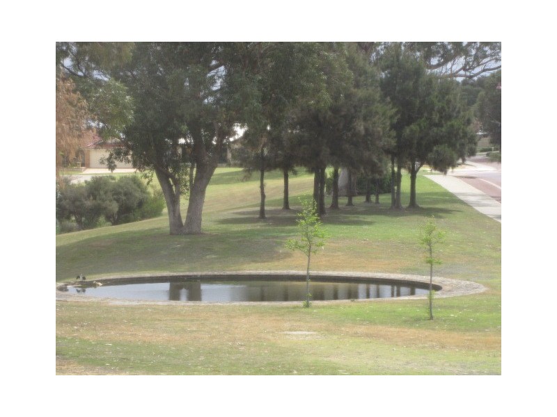 1/21 Pebble Beach Boulevard, Meadow Springs WA 6210