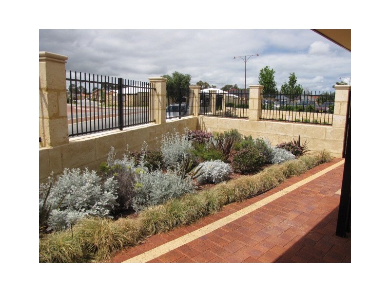 1/21 Pebble Beach Boulevard, Meadow Springs WA 6210