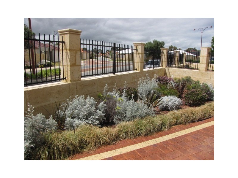 1/21 Pebble Beach Boulevard, Meadow Springs WA 6210