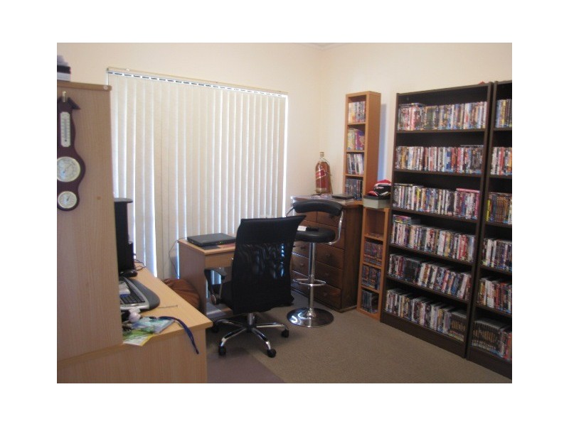 2/21 Pebble Beach Boulevard, Meadow Springs WA 6210