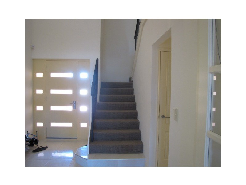 2/21 Pebble Beach Boulevard, Meadow Springs WA 6210