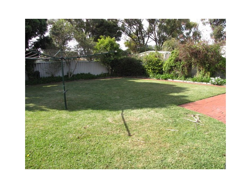 8 Carina Close, Rockingham WA 6168